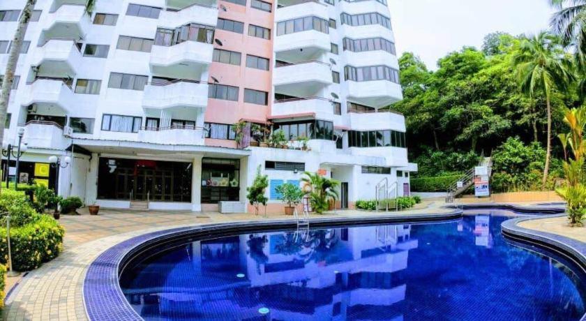 The Barn Private Home @ Sri Sayang Apartment Batu Ferringhi Exterior photo